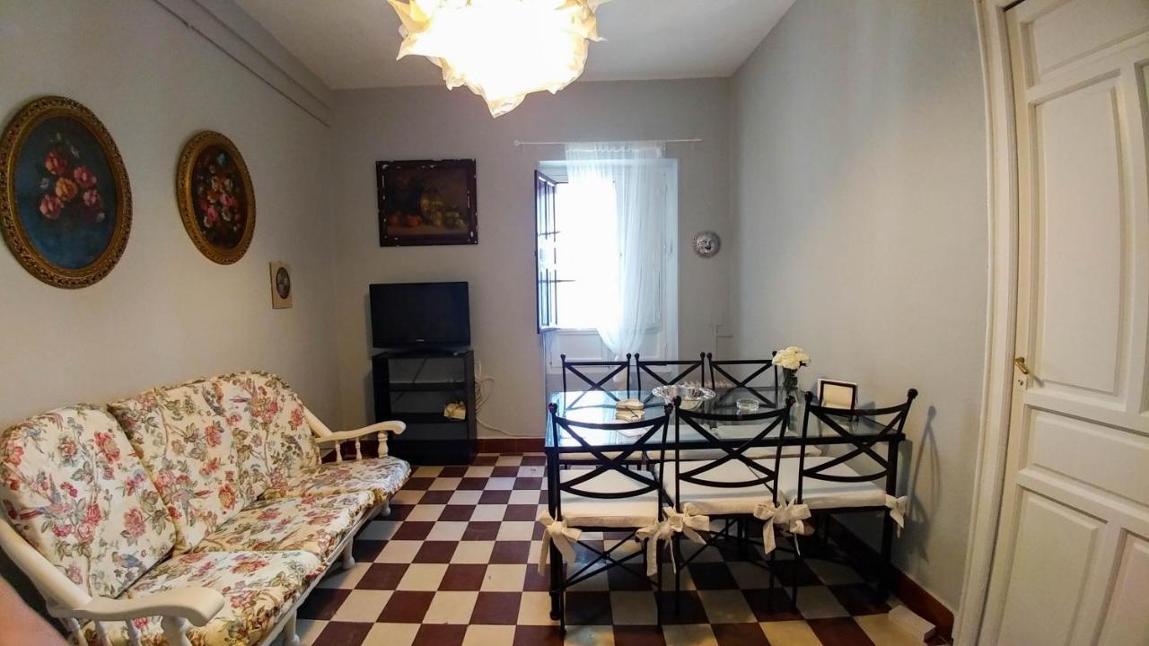 Apartamento Plaza De Dona Elvira 8 Sevilha Exterior foto